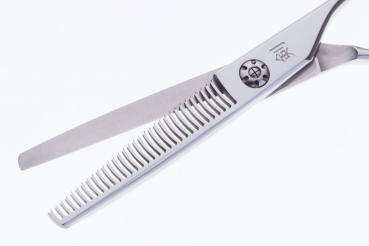 Scherenset, MITZAKI-Niionty (6,0 Zoll), in Ergo-Form, für Stylisten die einer Schere alles abverlangen, Scherenklingen aus C440 Japanstahl, mit Etui und Einstellschlüssel